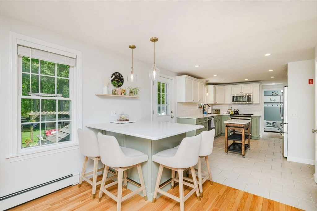 Photo of 187 John Scott Blvd