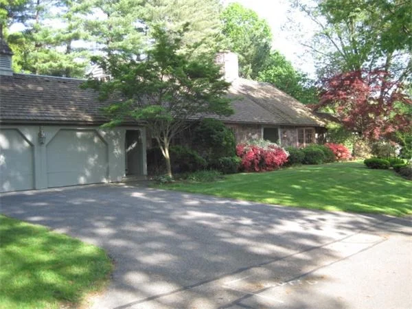 Photo of 2 Edgewater Place
