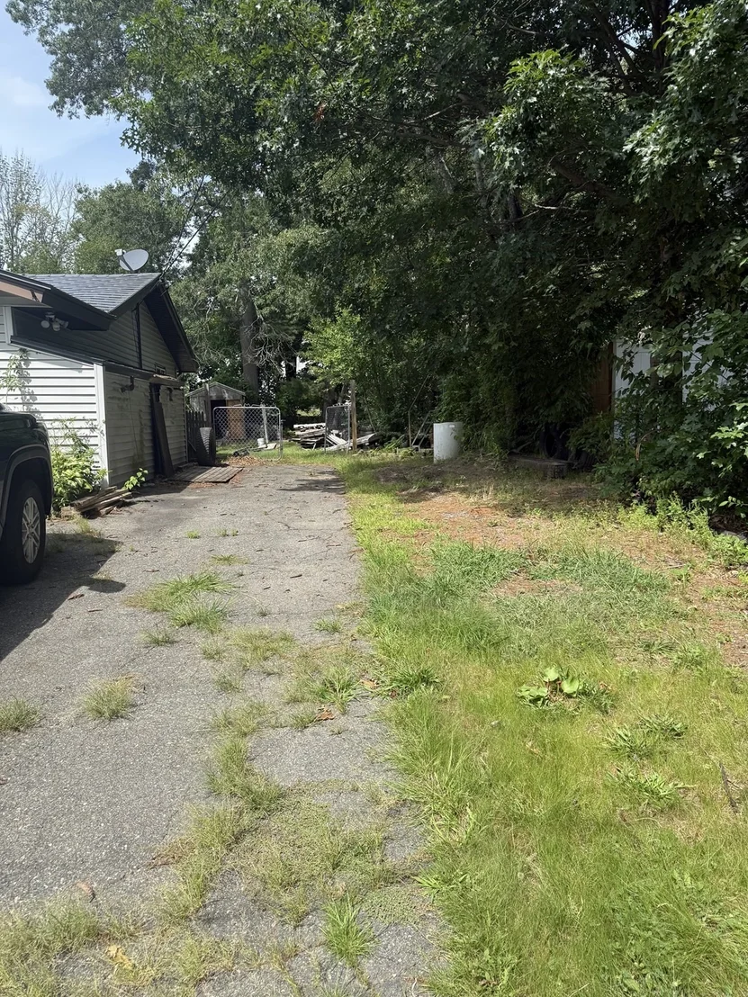 Photo of 48 Lisa Dr