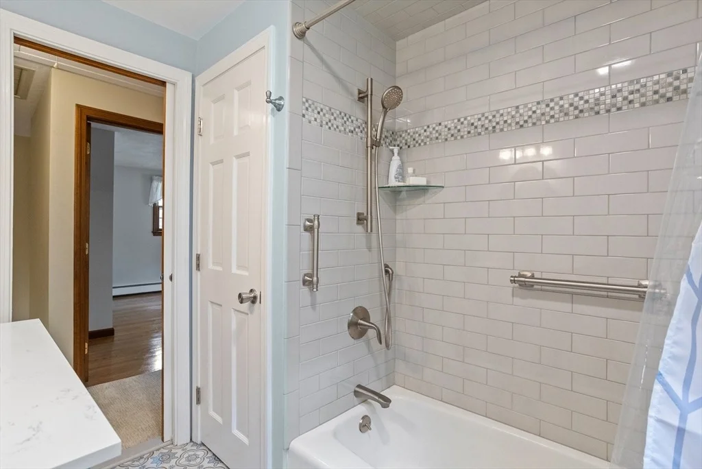 Photo of 13 Cowdrey Lane