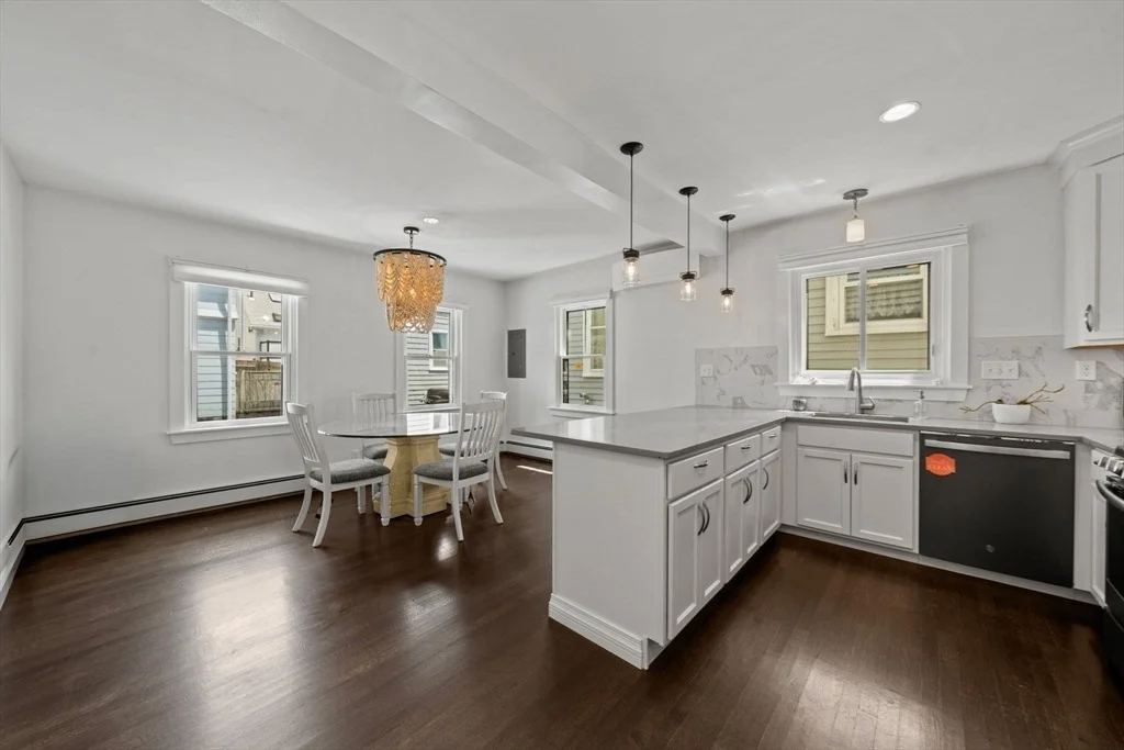 Photo of 32 Maple Ave