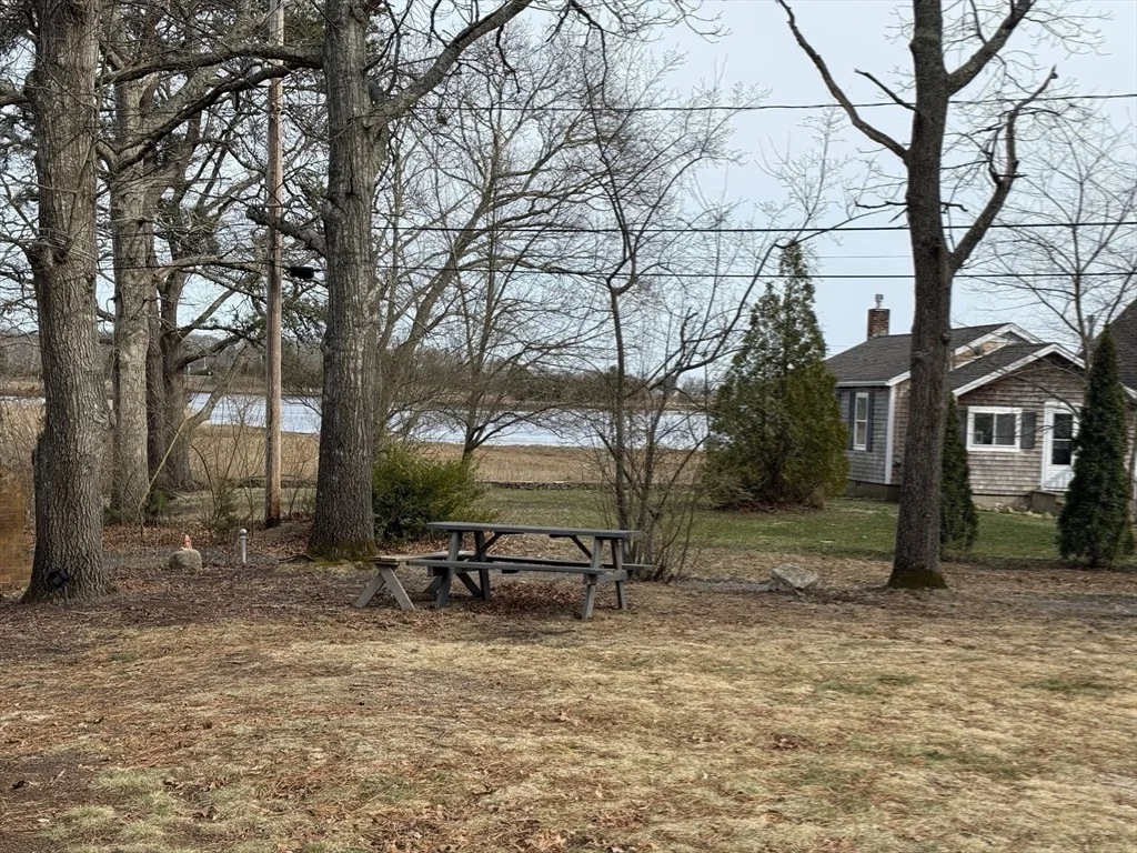 Photo of 62 Barlow Ave