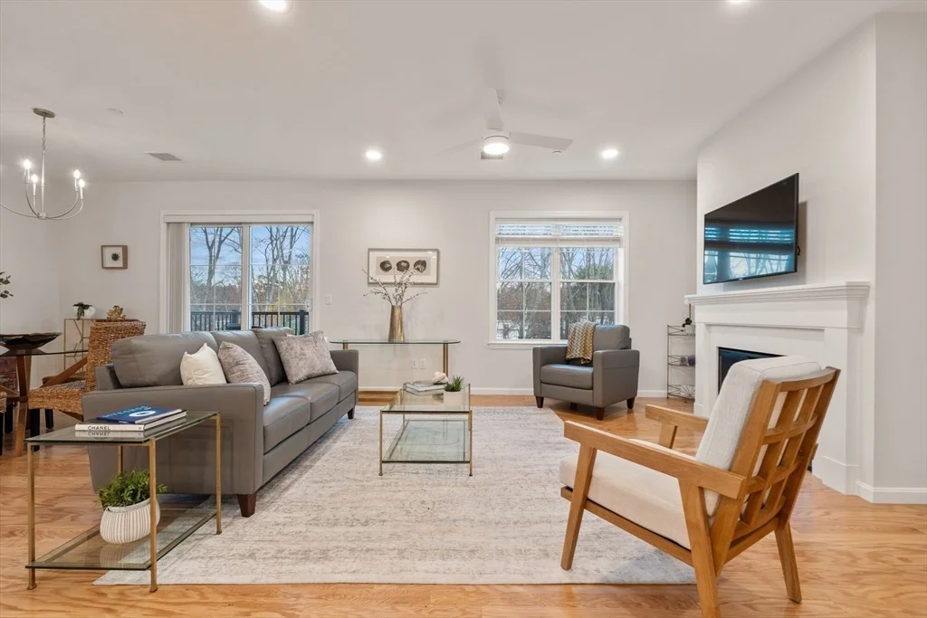 Photo of Unit 5211 at 50 Coppersmith Way