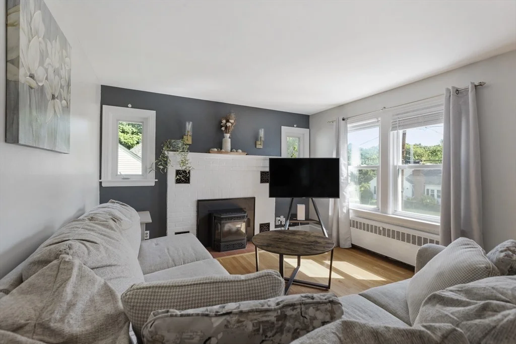 Photo of 4 Maxdale Rd