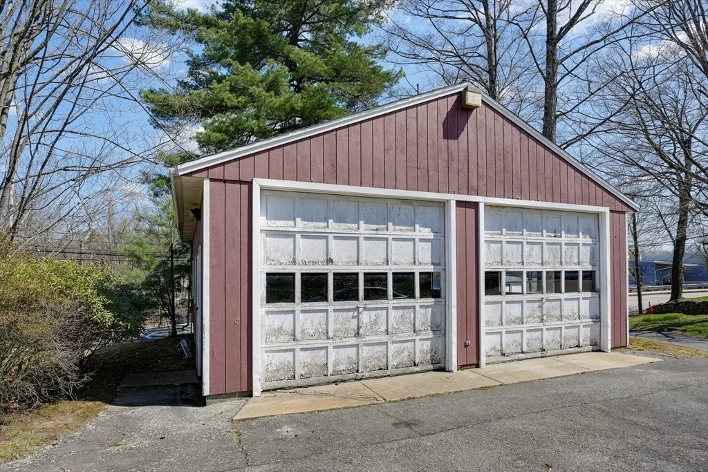 Photo of 1488 Concord St