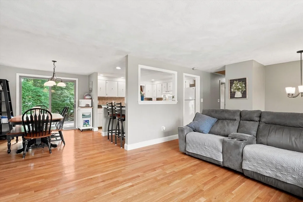 Photo of 52 Oak Ridge Circle
