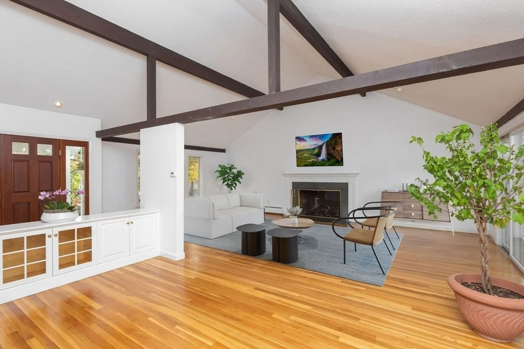 Photo of 7 Ratlin Rd