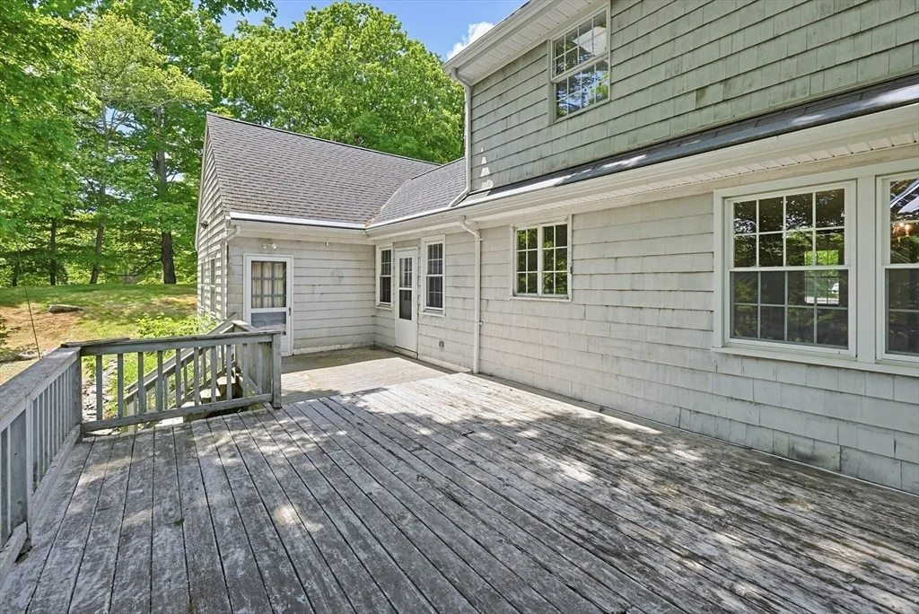 Photo of 281 Scott Rd