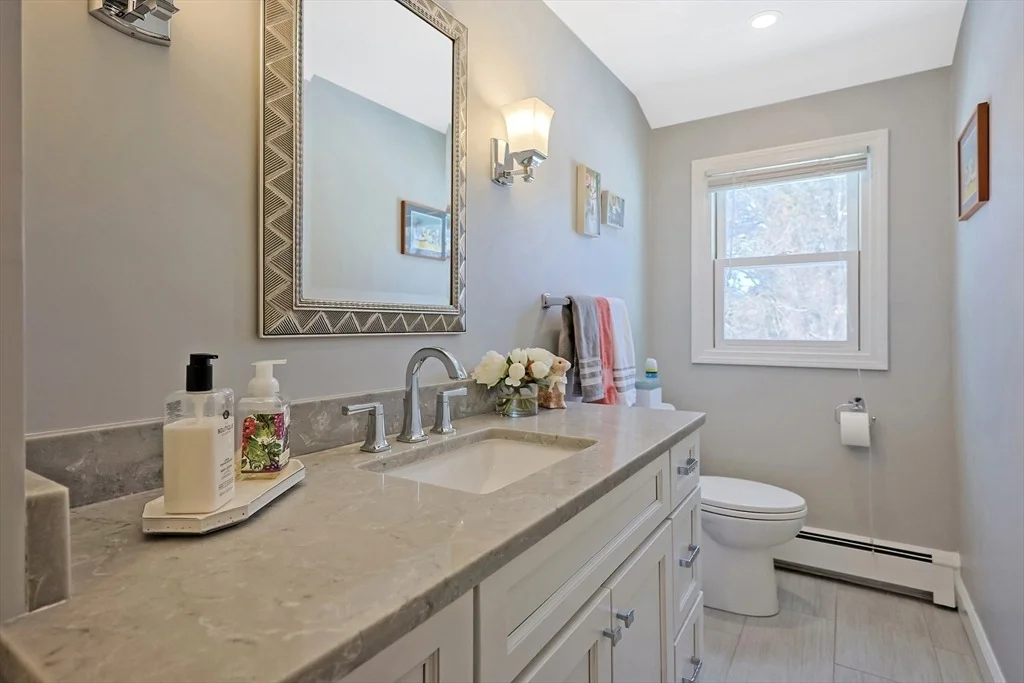 Photo of 3 Vaillencourt Dr