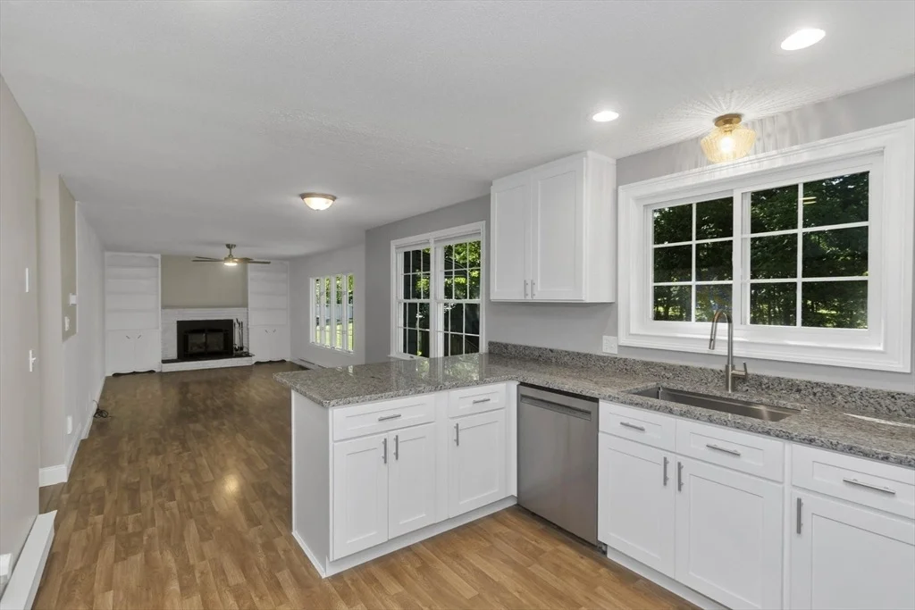 Photo of 127 Szetela Drive