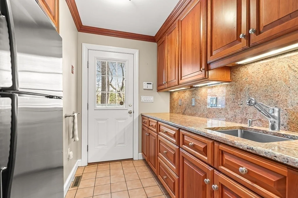 Photo of 2 Liberty Ln