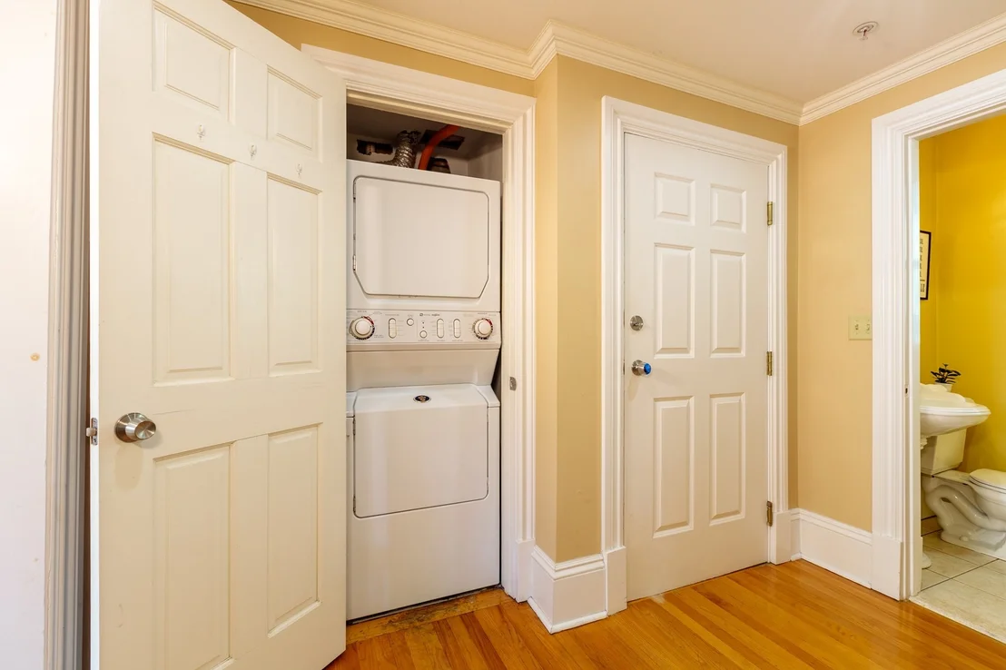 Photo of Unit 2 at 561A Broadway