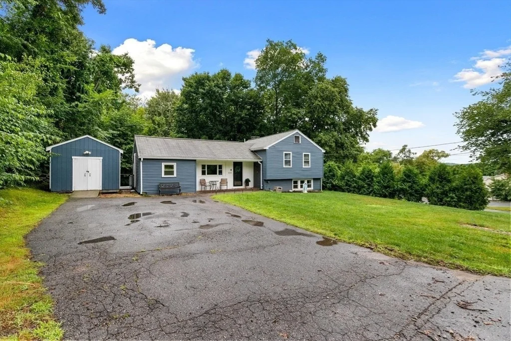 Photo of 340 Berlin Rd