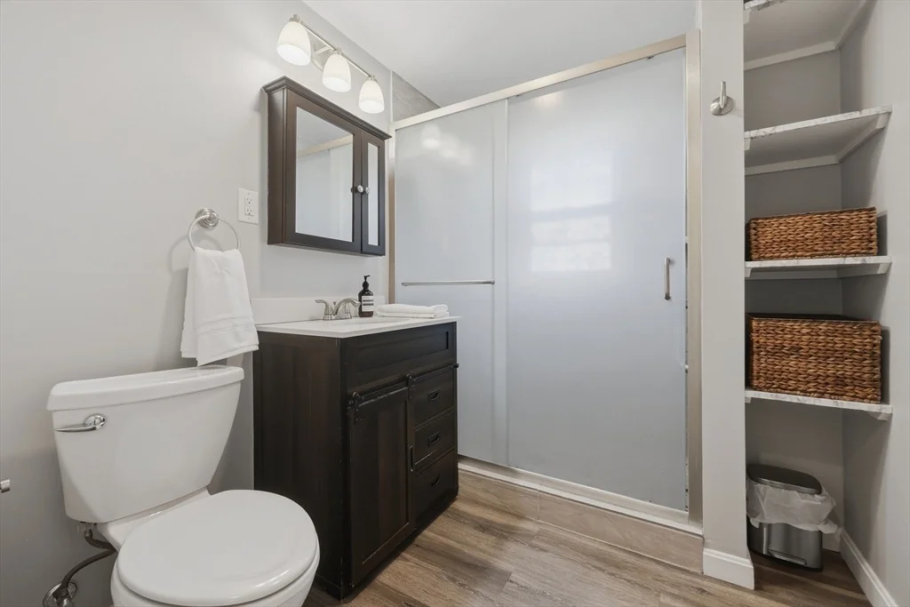 Photo of 9 Thayer Avenue
