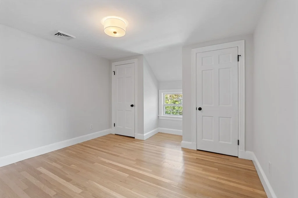 Photo of 119 Gloucester St