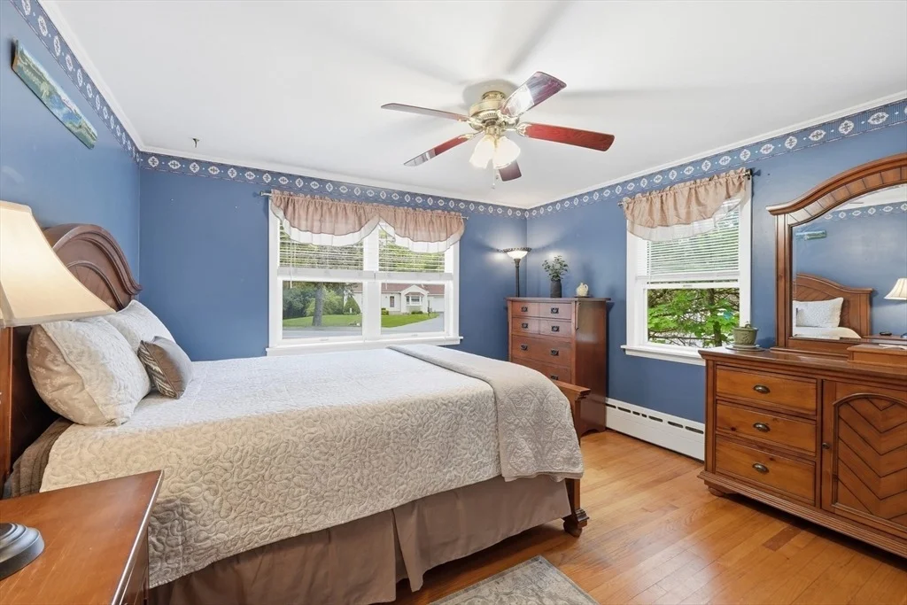 Photo of 39 N Common Rd