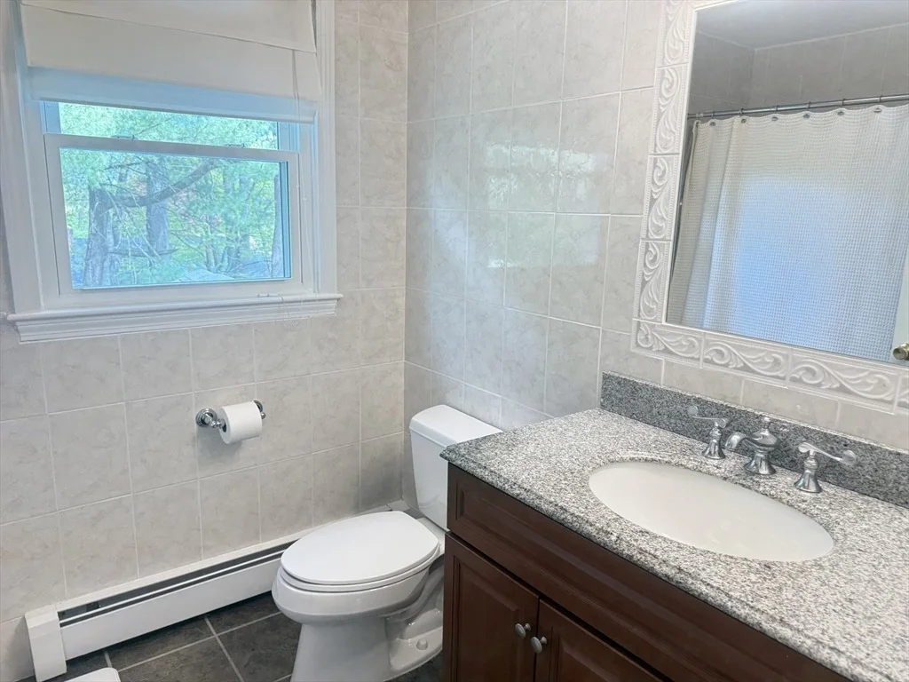 Photo of 6 Larson Rd