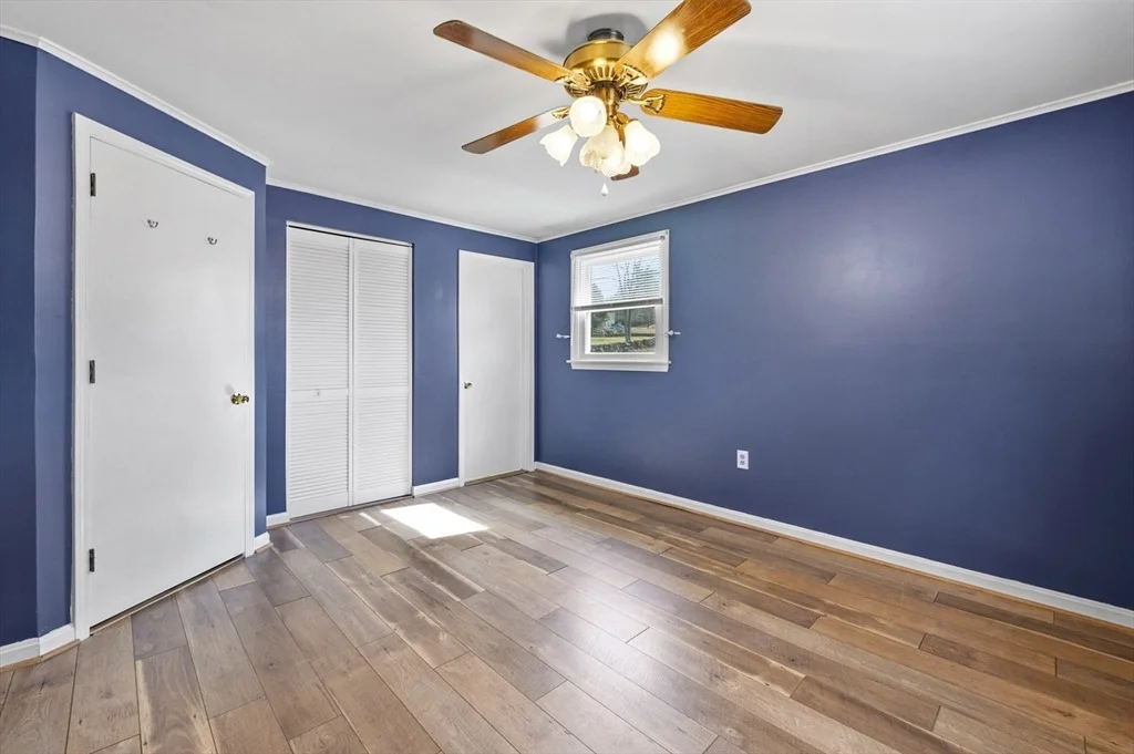 Photo of 43 Colonial Drive