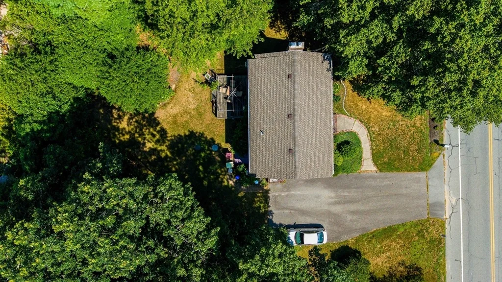Photo of 757 Middle Rd