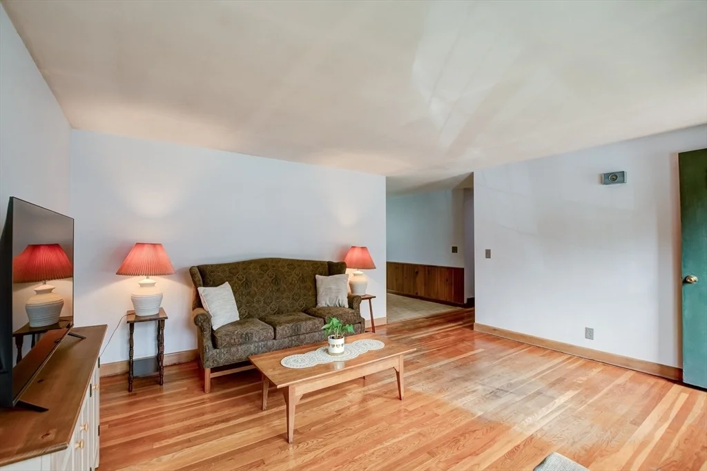 Photo of 95 Ken Drive