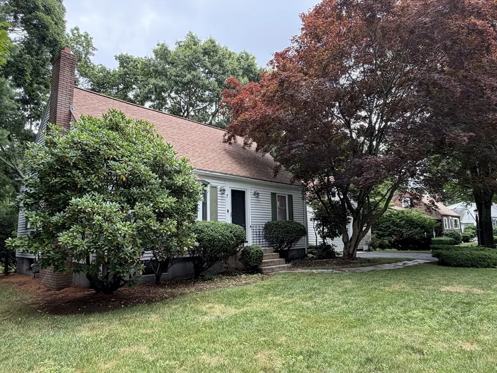 Photo of 7 Wayne Dr