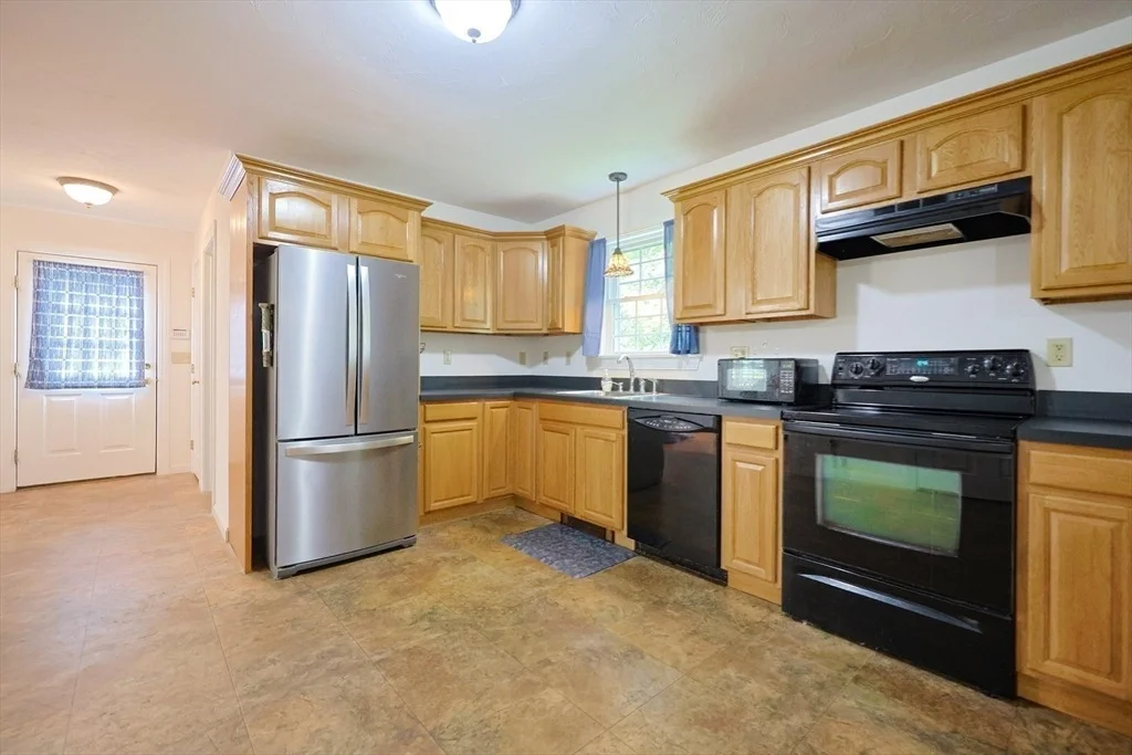 Photo of 366 Southbridge Rd