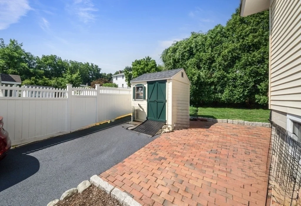 Photo of 27 Cedarcroft Lane