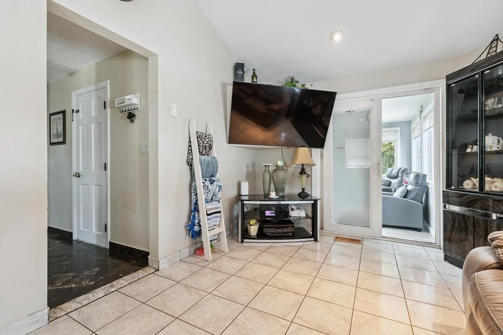 Photo of 7 James Rd