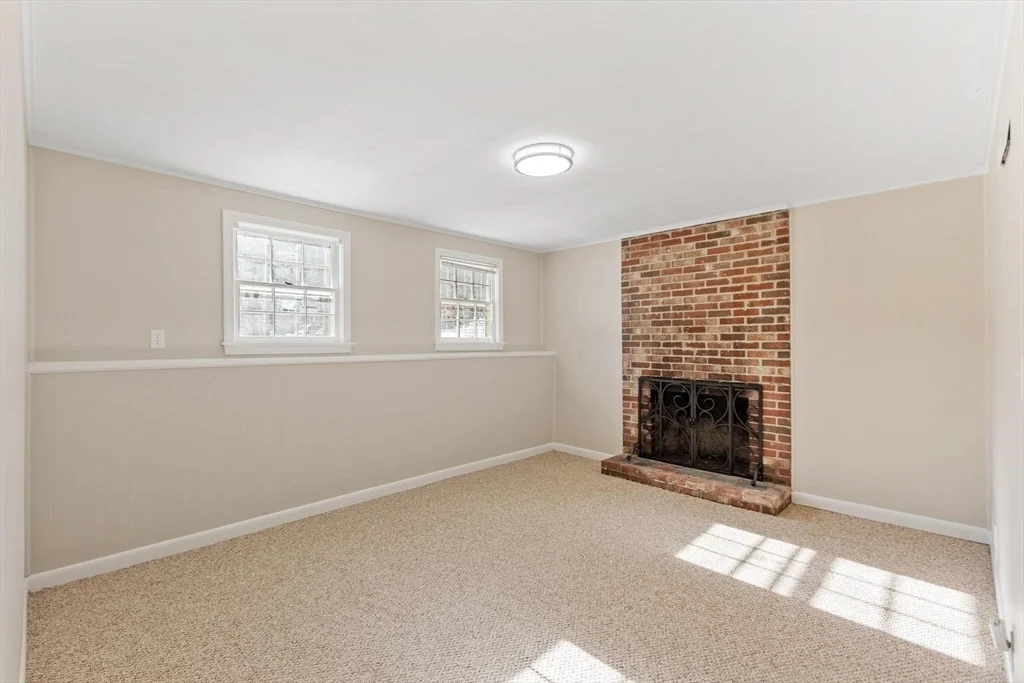 Photo of 11 Juniper Brook Rd