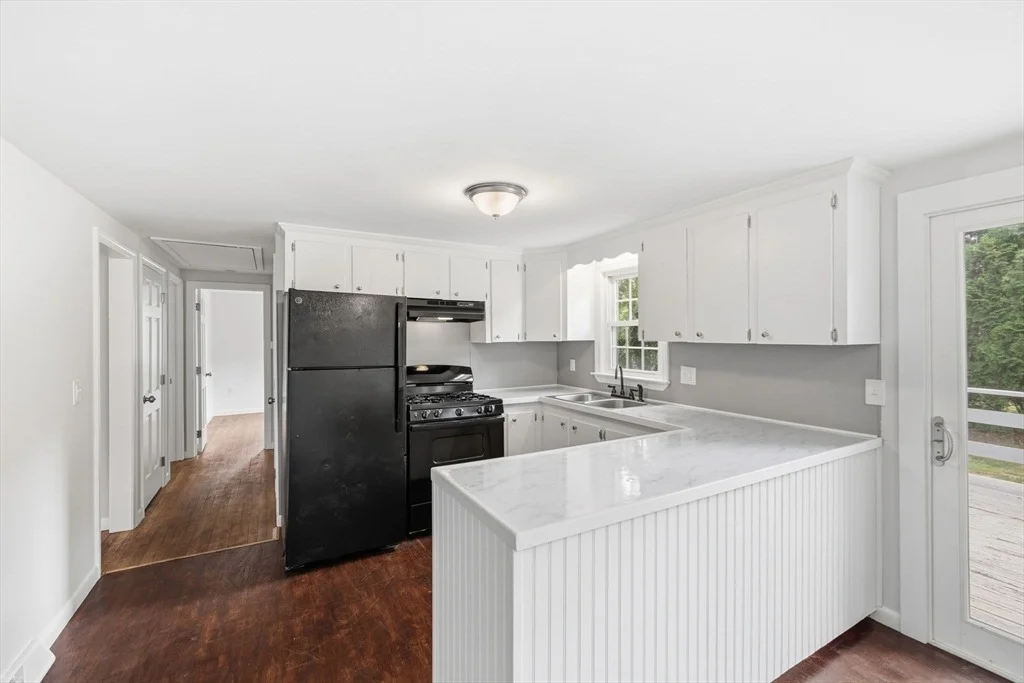 Photo of 90 Castlewood Circle