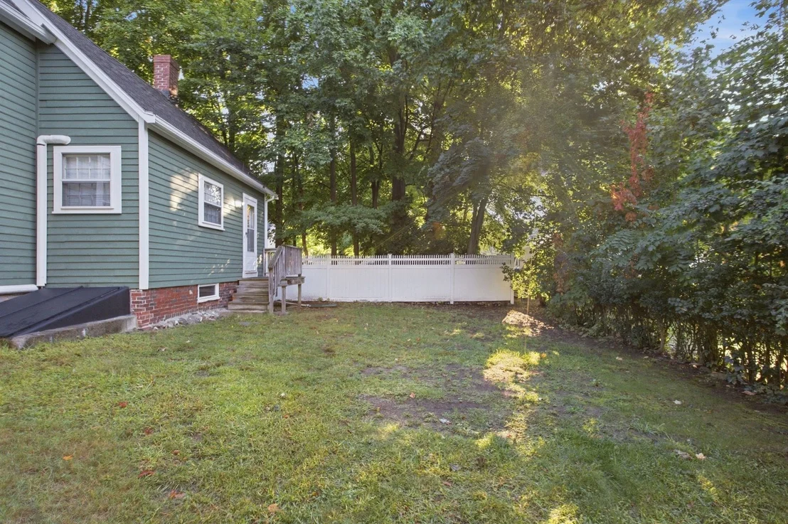 Photo of 10 Eaton St