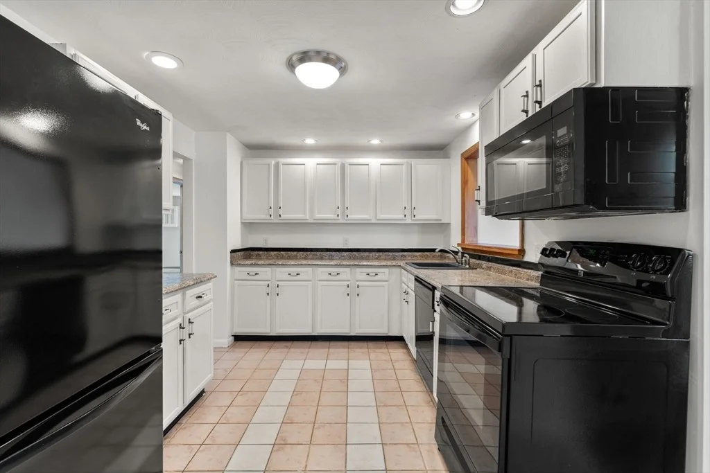 Photo of 103 Wenham St