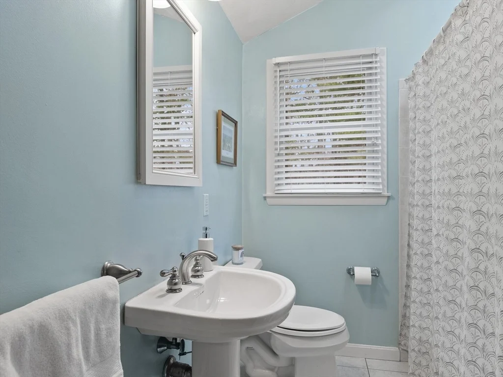 Photo of 7 Spruce Rd