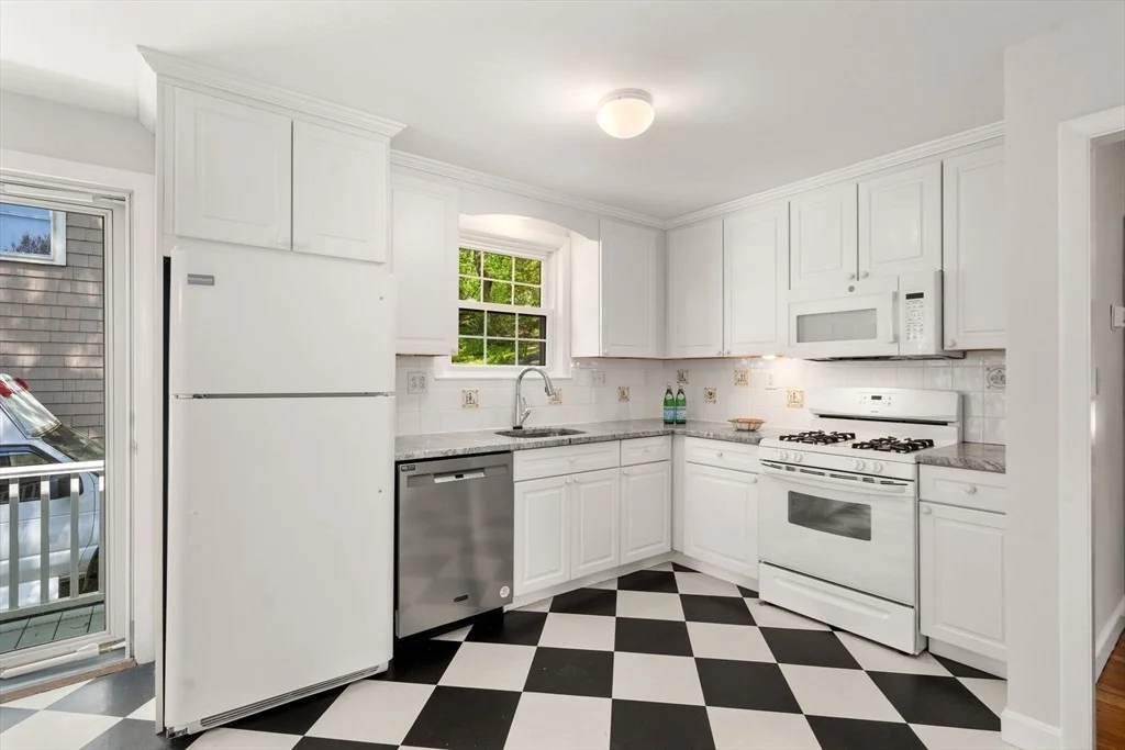 Photo of 44 Hackensack Rd