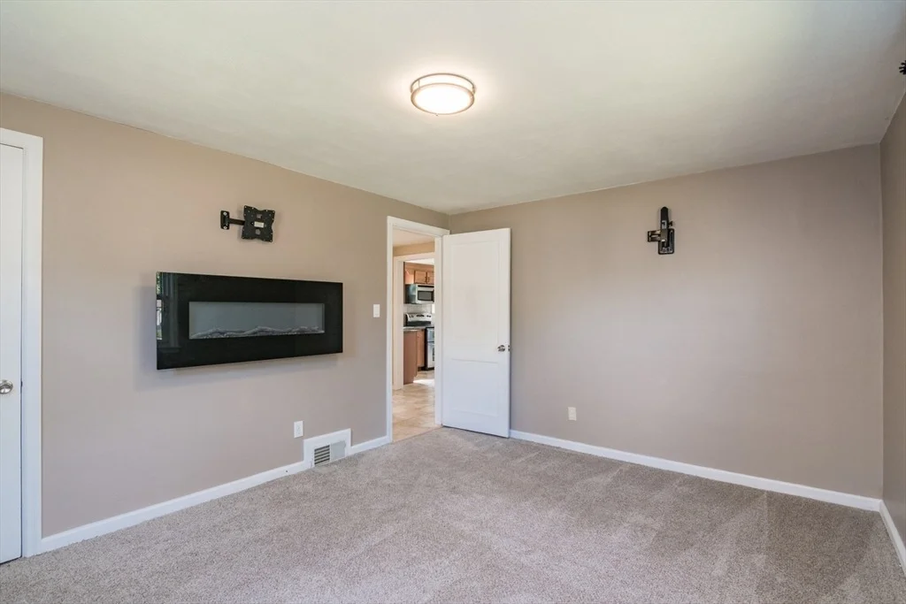 Photo of 73 Catalpa Ter