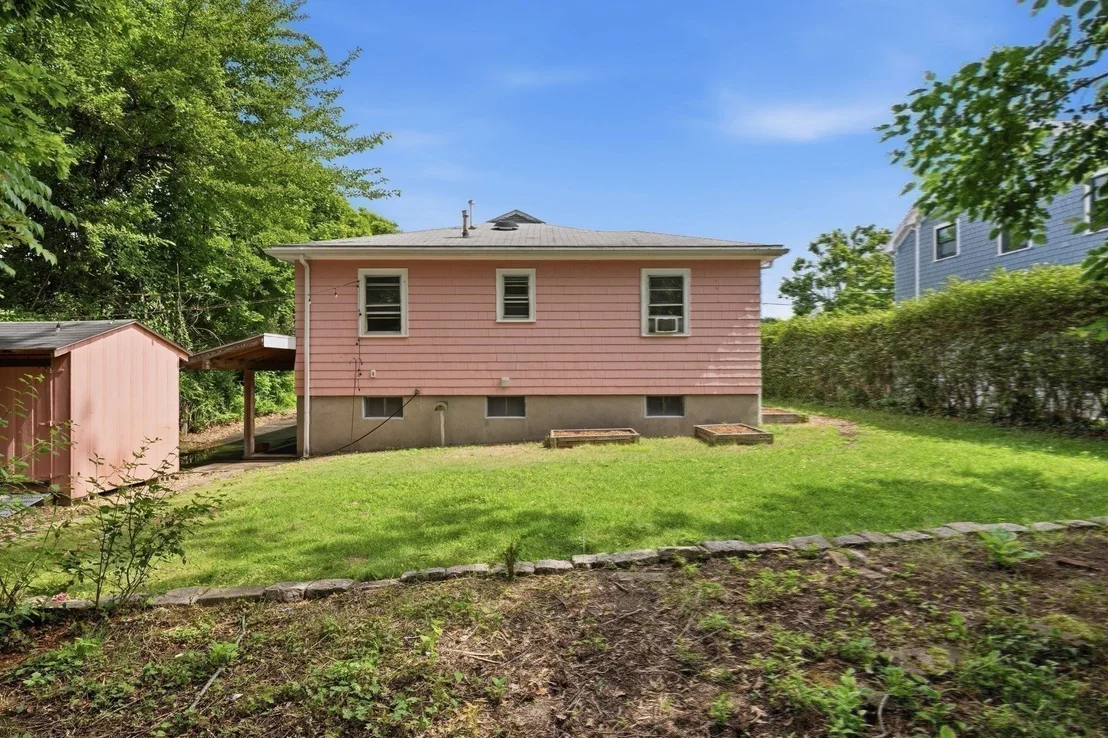 Photo of 84 Oak Street