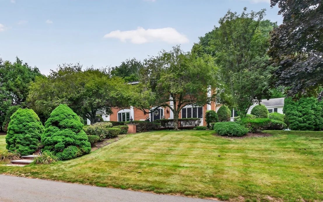 Photo of 42 Mountain View Road