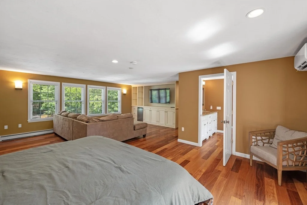 Photo of 49 Plain St