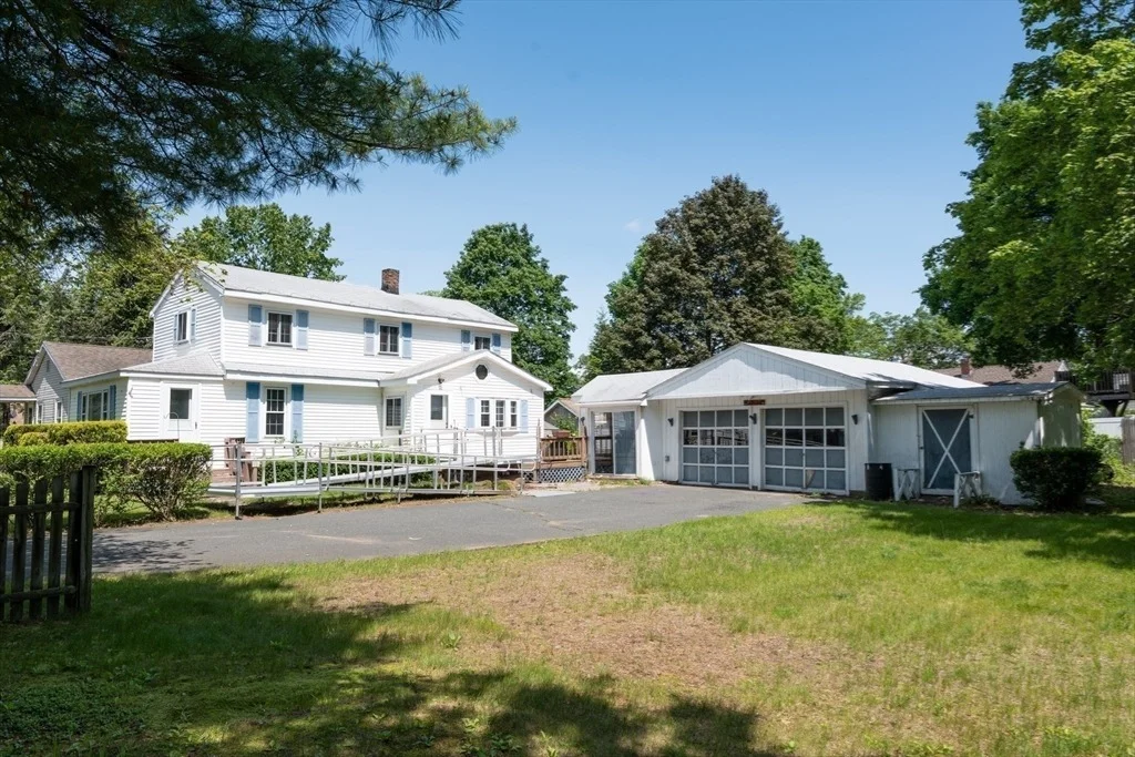 Photo of 20 Forest Ave