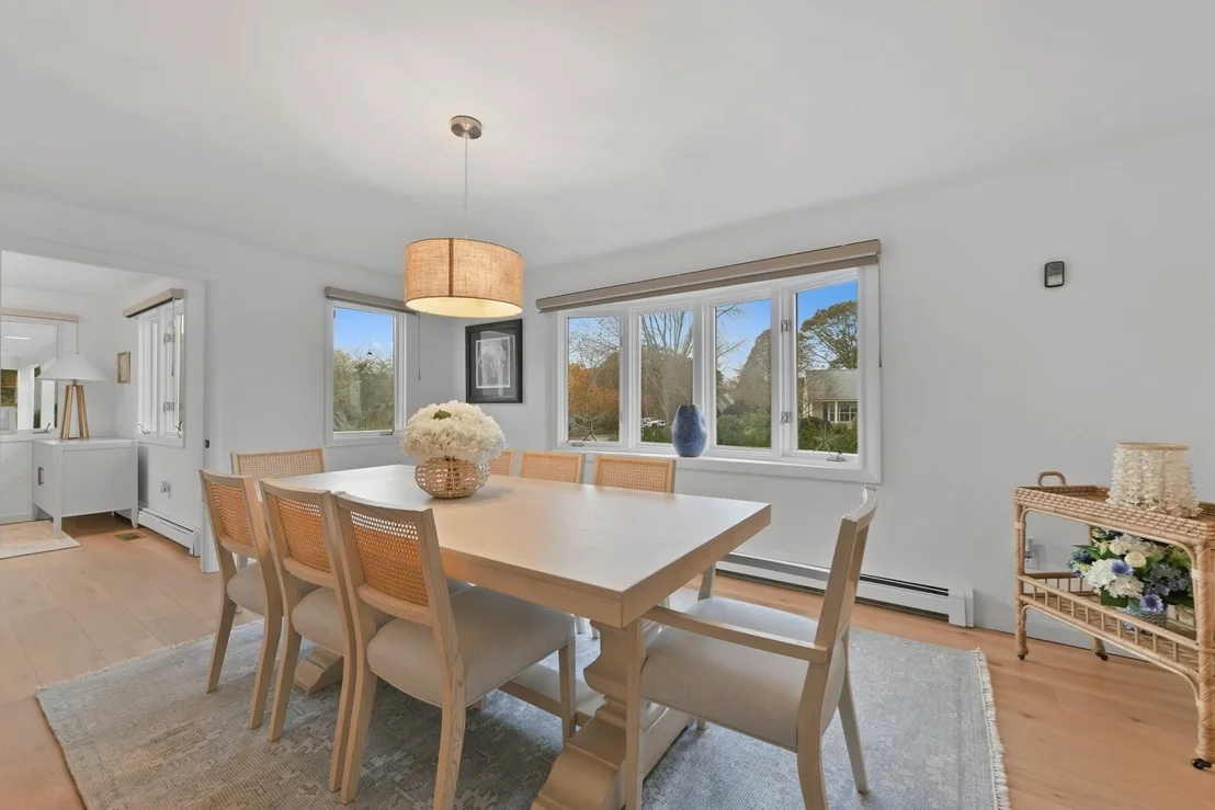 Photo of 7 Oxford Dr