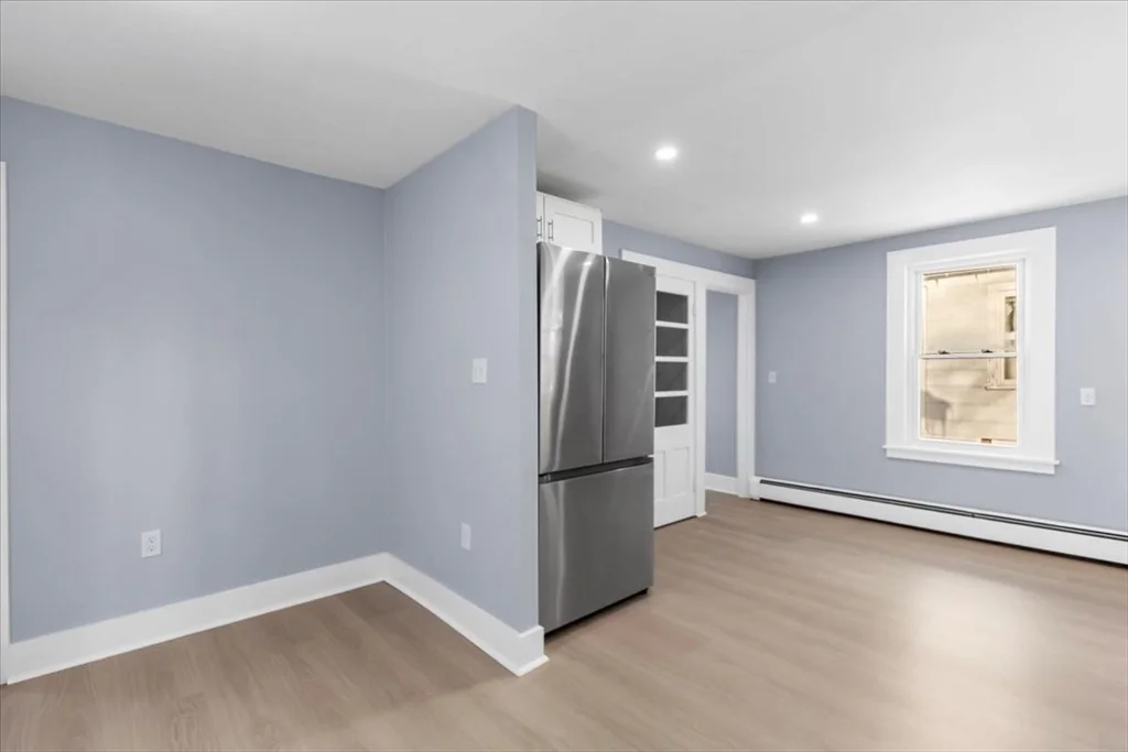 Photo of 31 Webster St