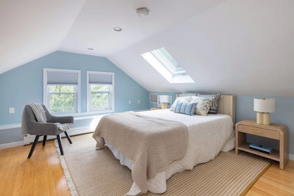 Photo of 18 Wolcott Rd