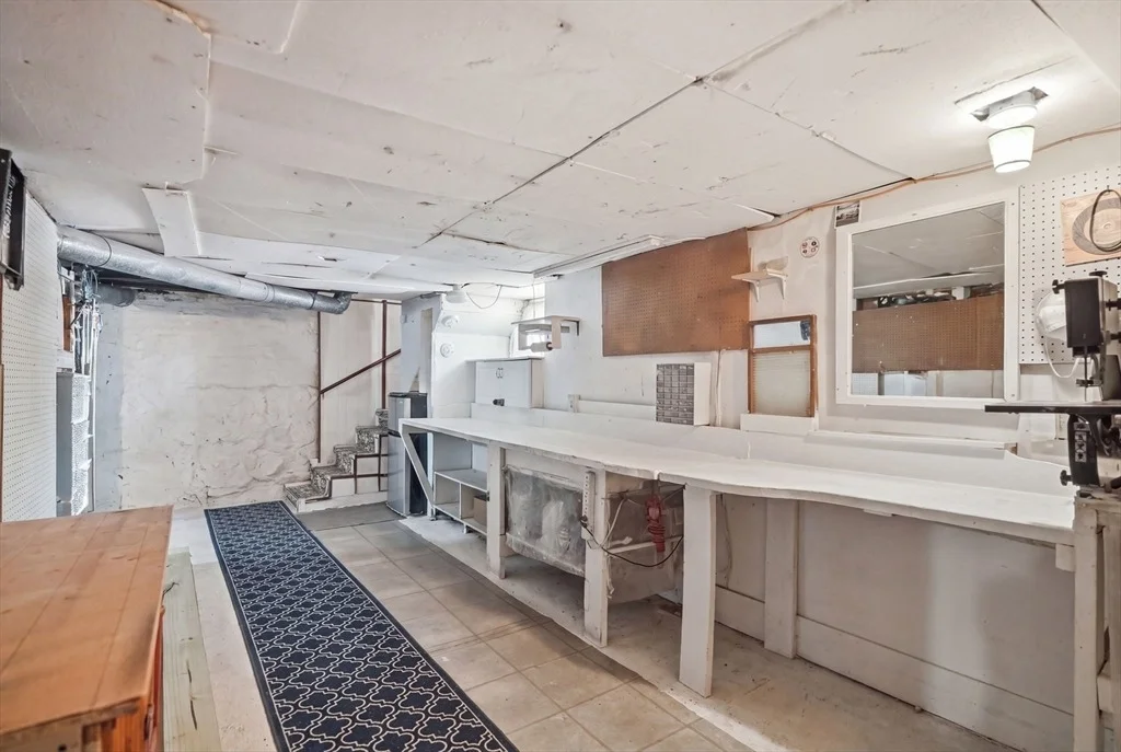 Photo of 70 Allen Ave