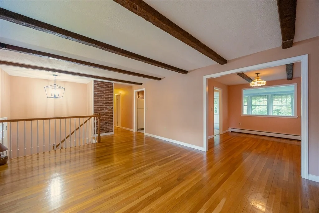 Photo of 6 Clearview Dr