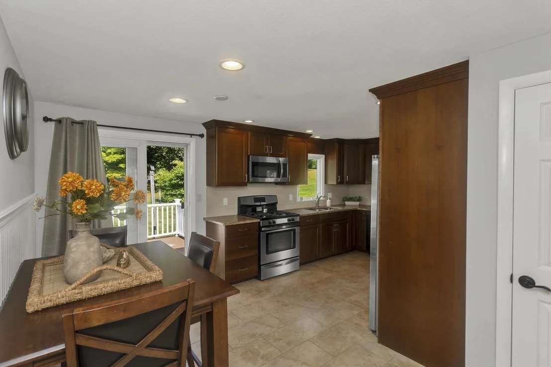 Photo of 14 Echo Valley Dr