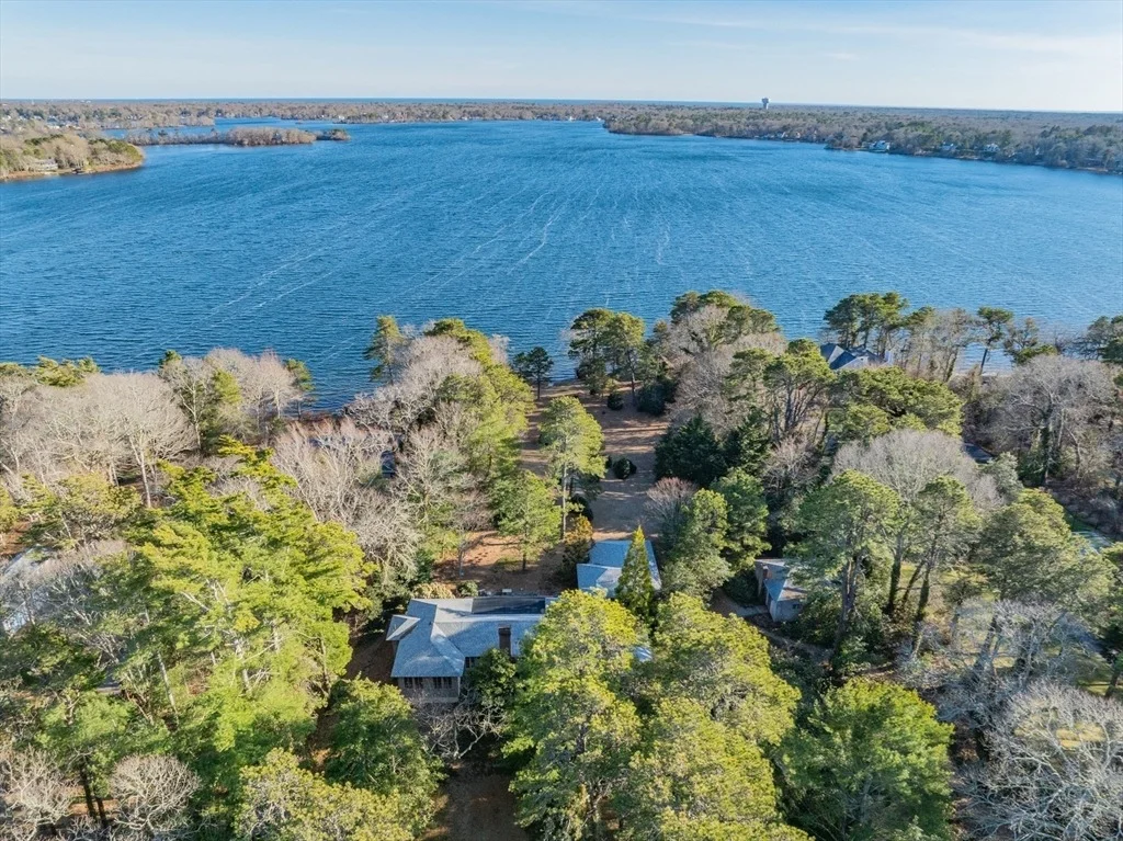 Photo of 74 Lakeview Dr