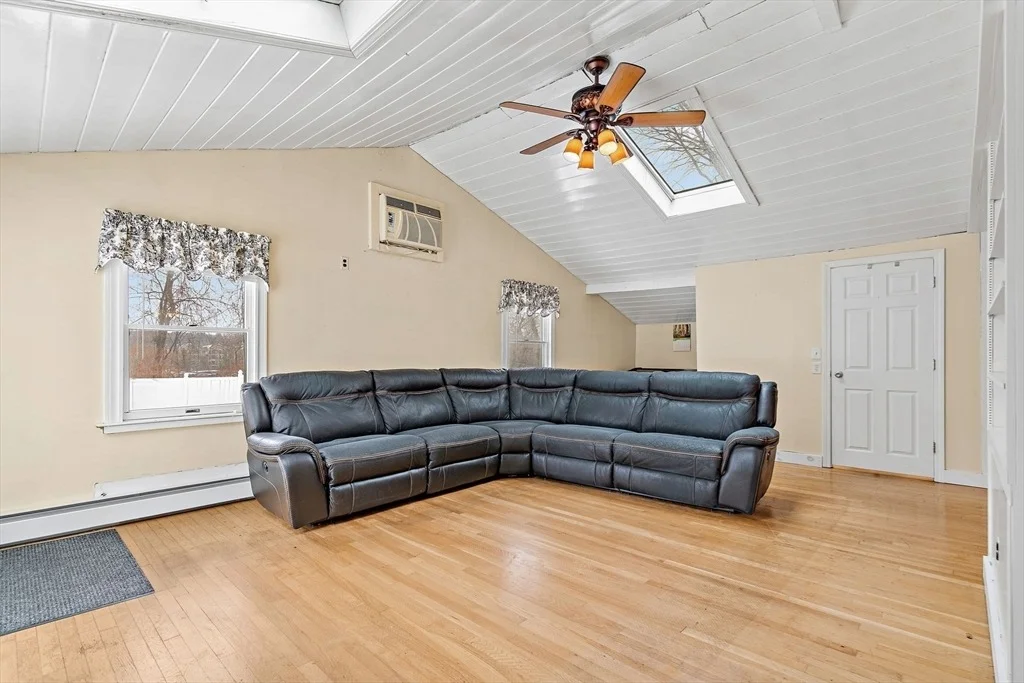 Photo of 79 Royce Rd