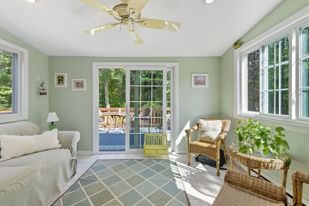 Photo of 3 Cushing Ln