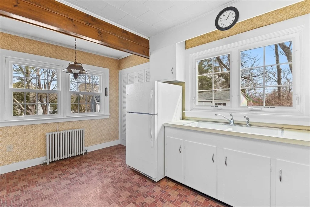 Photo of 10 Puritan Rd