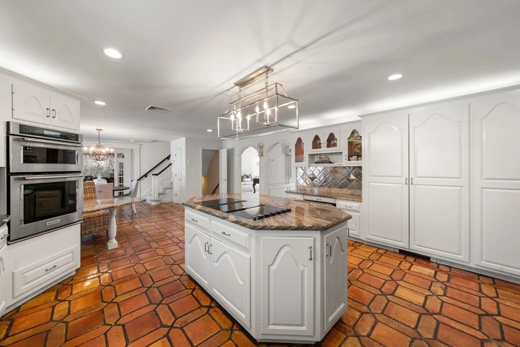 Photo of 286 Mayflower Cir
